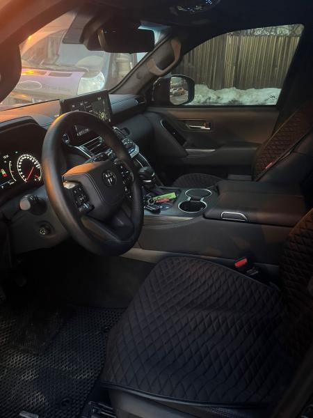 Toyota Land Cruiser 300 бронированный (B6/В7)                  В НАЛИЧИИ — фото 3